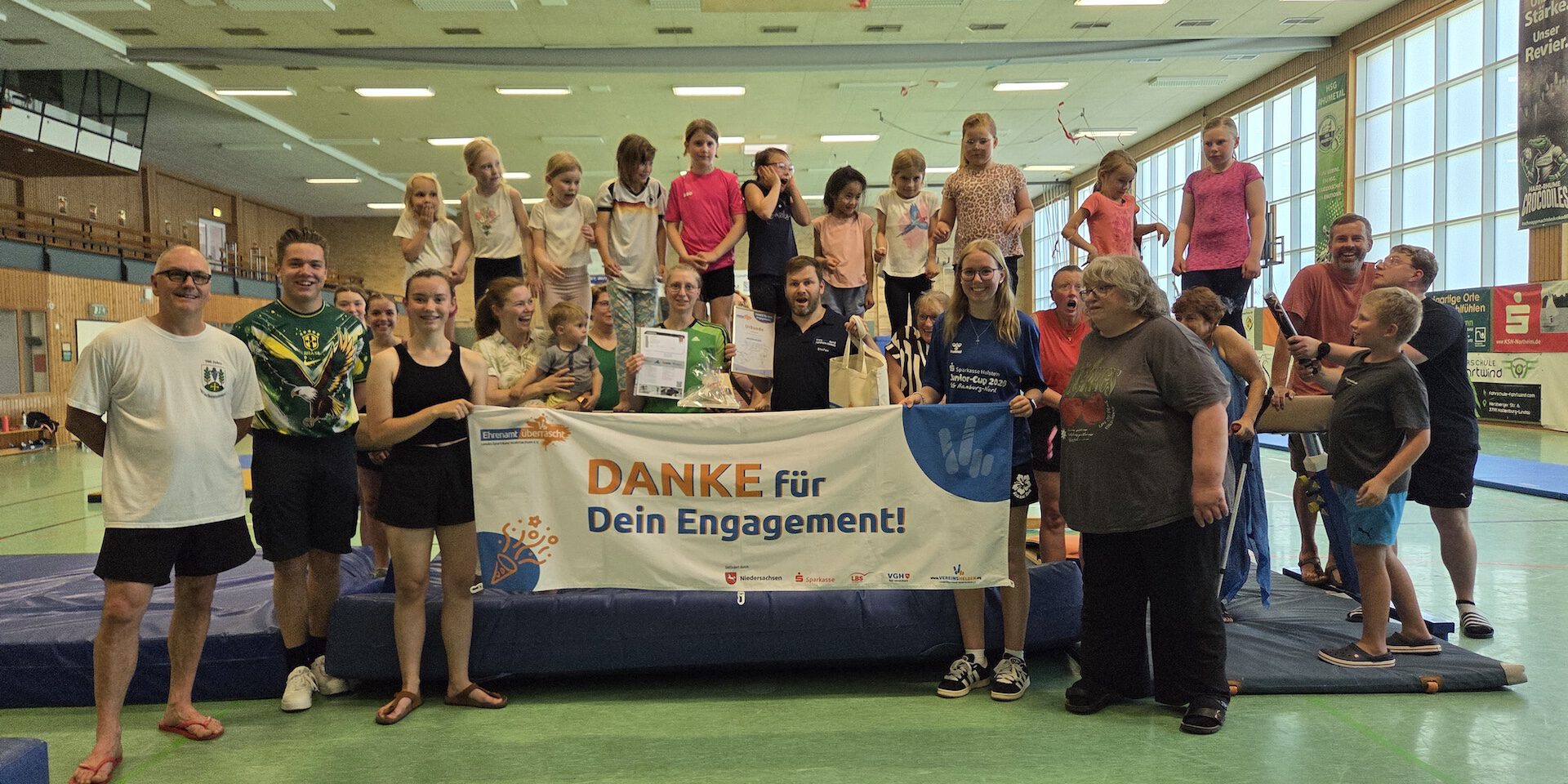 Ehrenamt_überrascht_2026_Gruppenbild klein